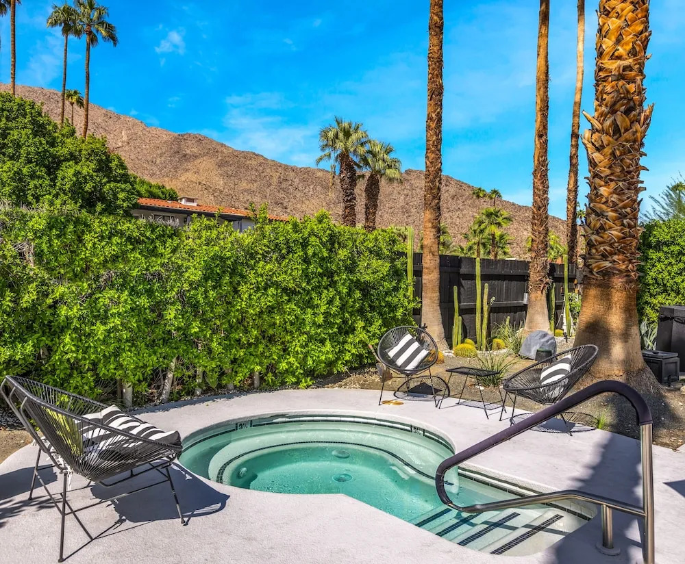 Photo - The Three Fifty Hotel