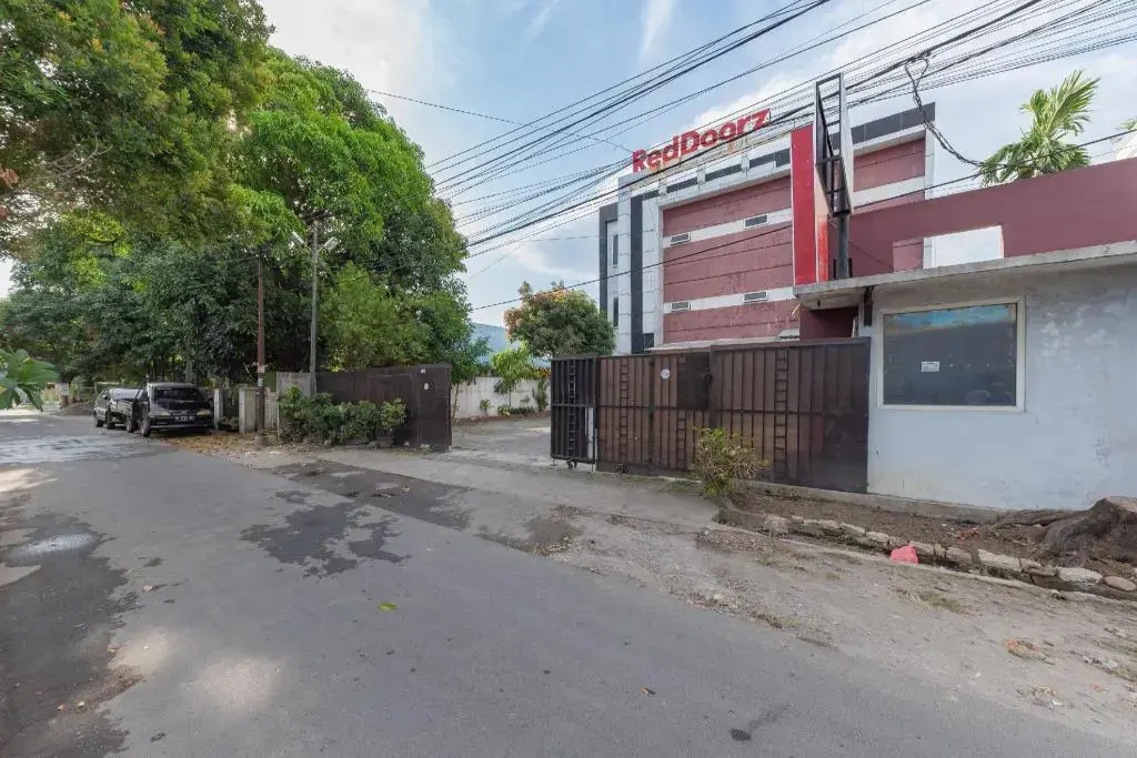 Foto - RedDoorz @ Jalan Krakatau Medan