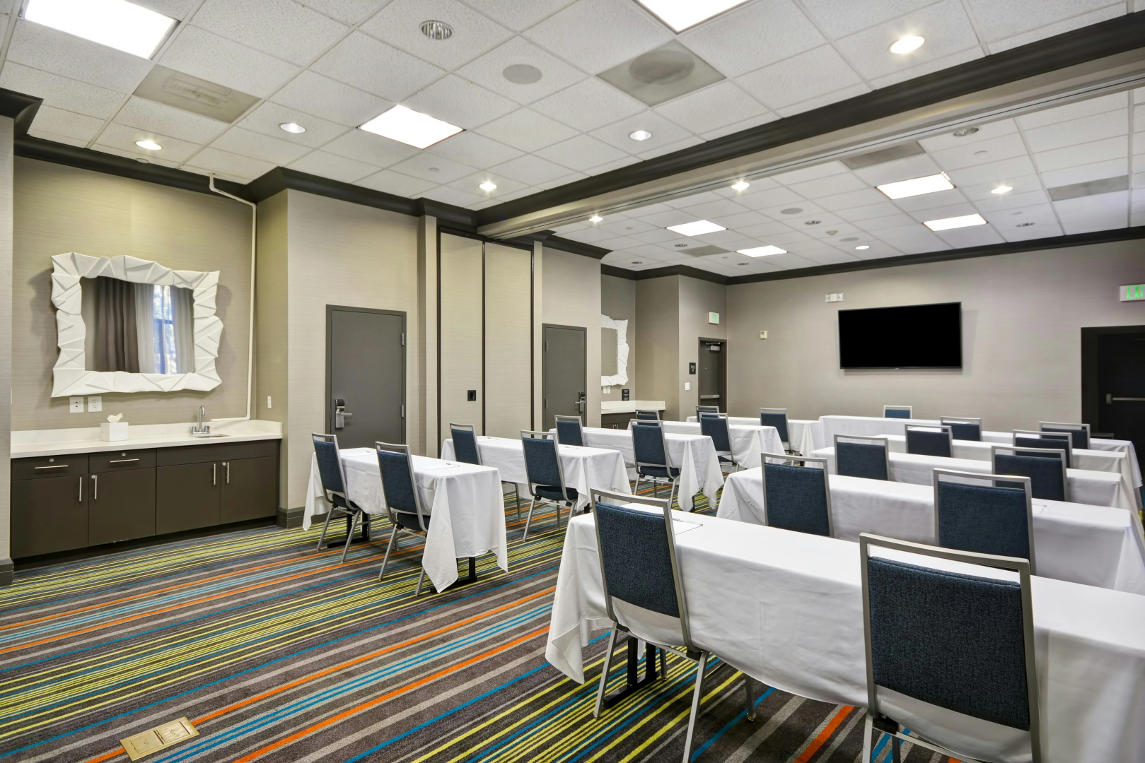 Photo - Hampton Inn & Suites Los Angeles Burbank Airport