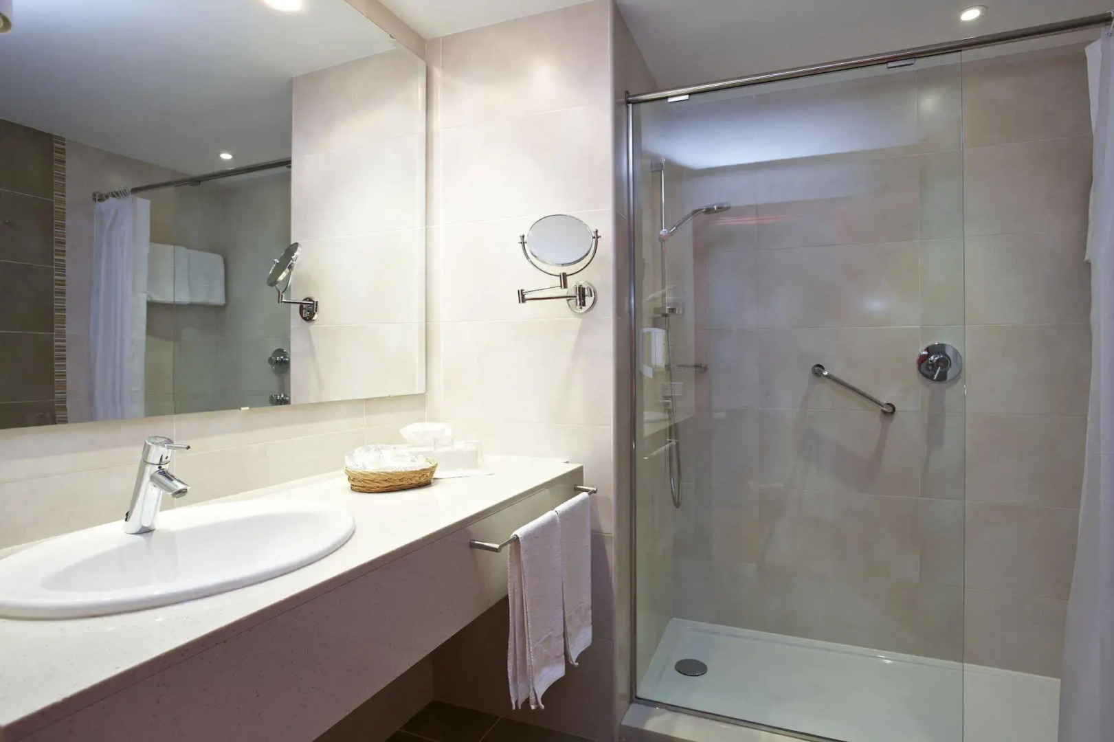 Photo - Universal Grand León & Spa