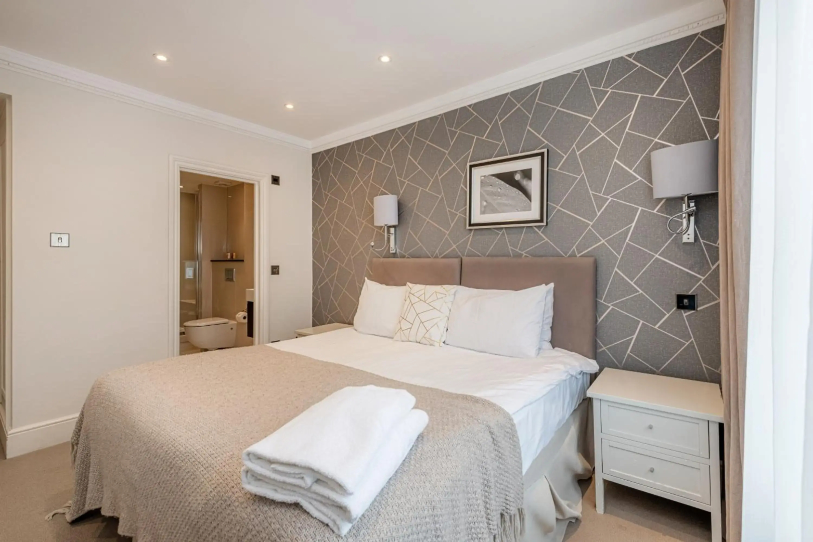 Foto - Queensgate Court Apartments