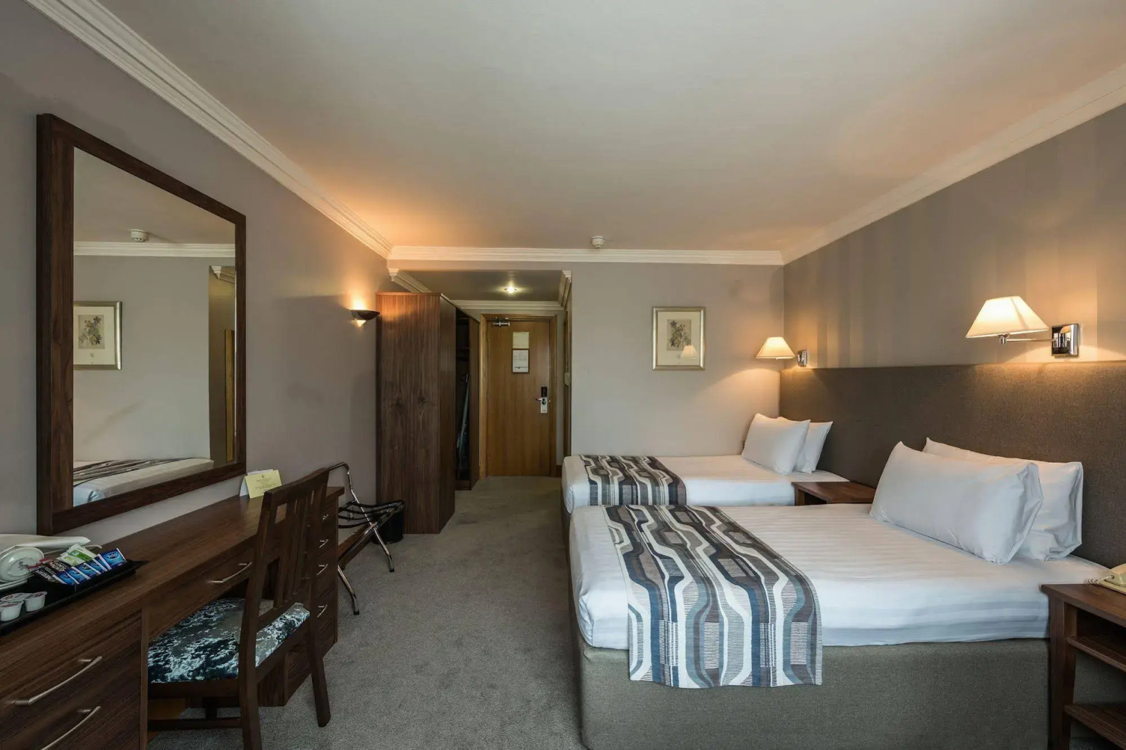 Photo - Springfield Hotel