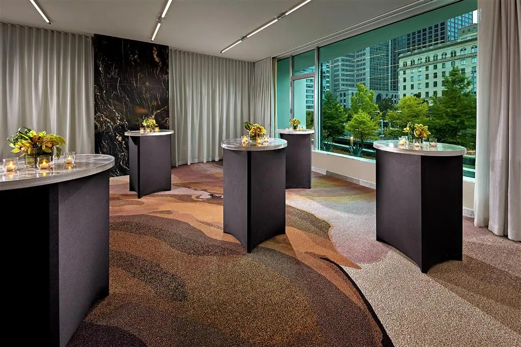 Photo - The Statler Dallas Curio Collection By Hilton