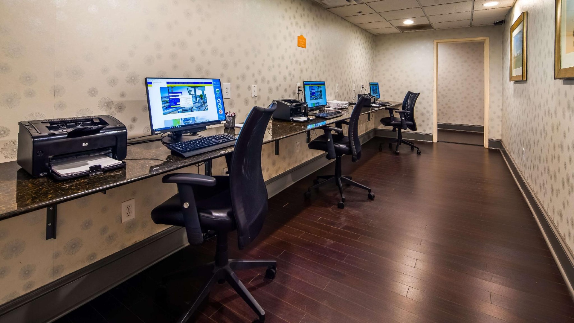 Foto - Best Western Plus Atlanta Airport-East