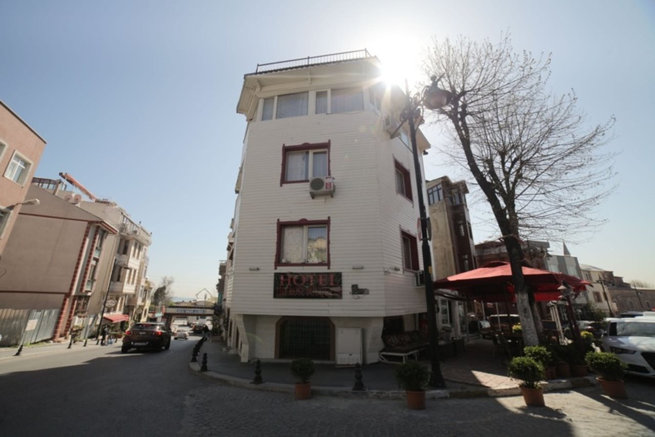 Photo - Rose Bouquets Hotel