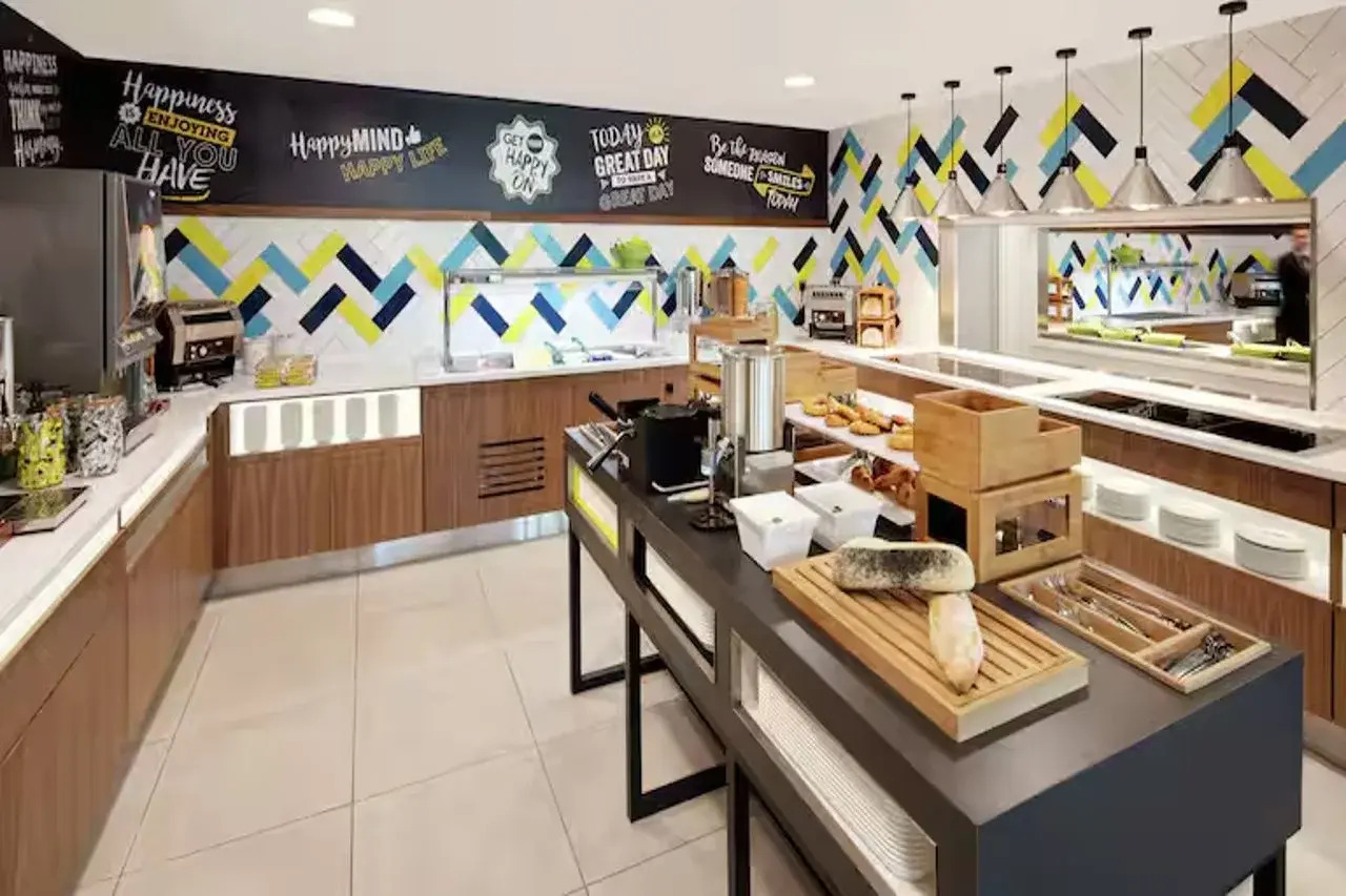 Photo - Hampton By Hilton Istanbul Merter