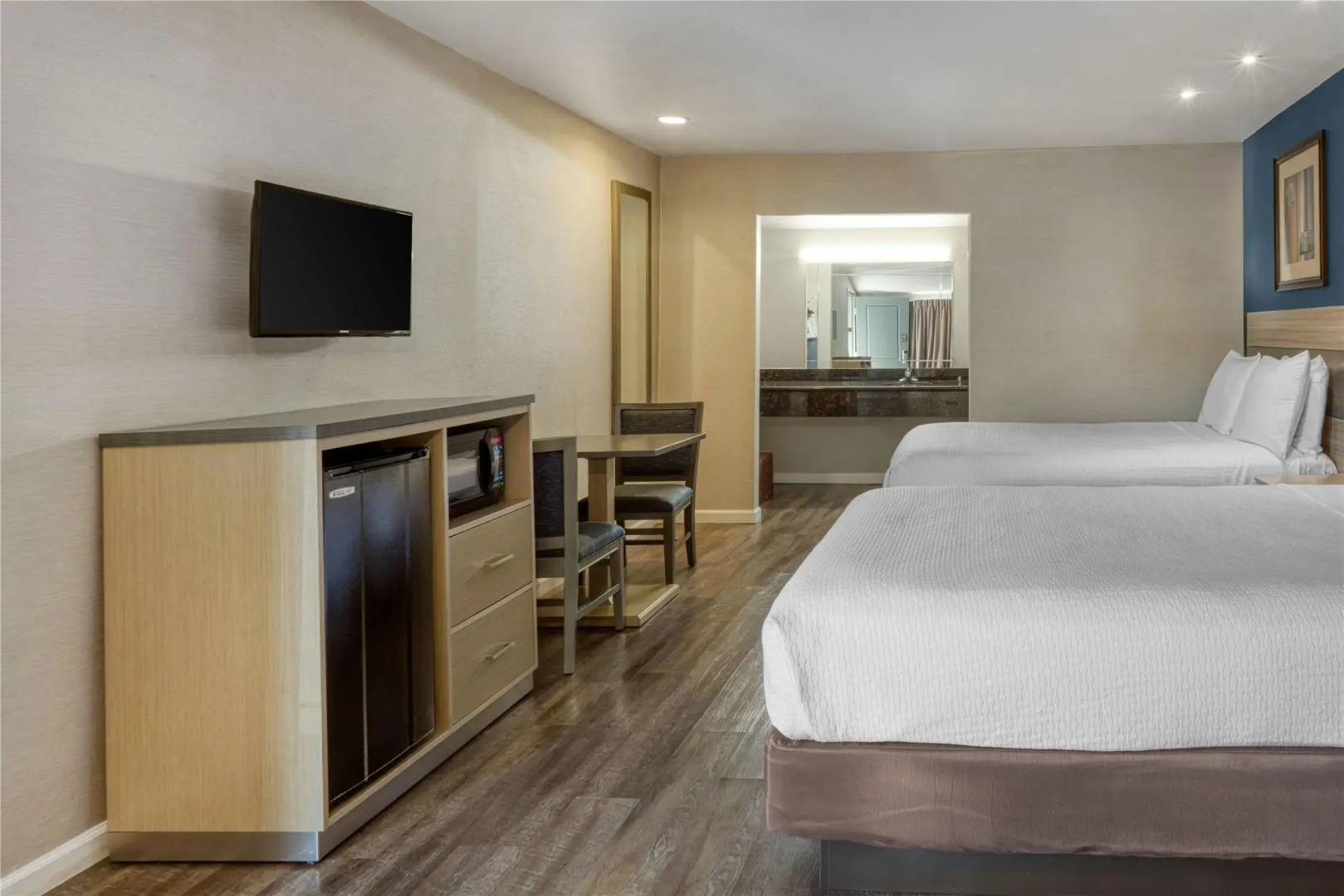 Photo - SureStay Hotel by Best Western San Rafael
