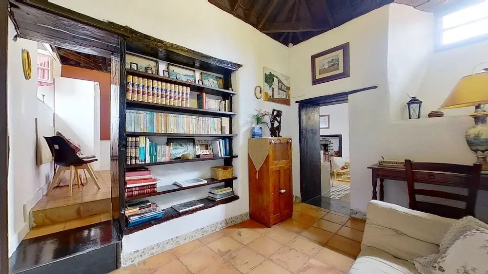 Photo - Remarkable 4-Bed Villa