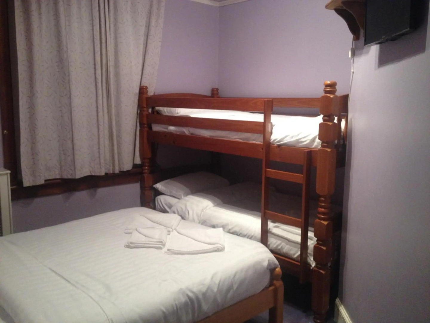 Photo - Twin Lions Hotel