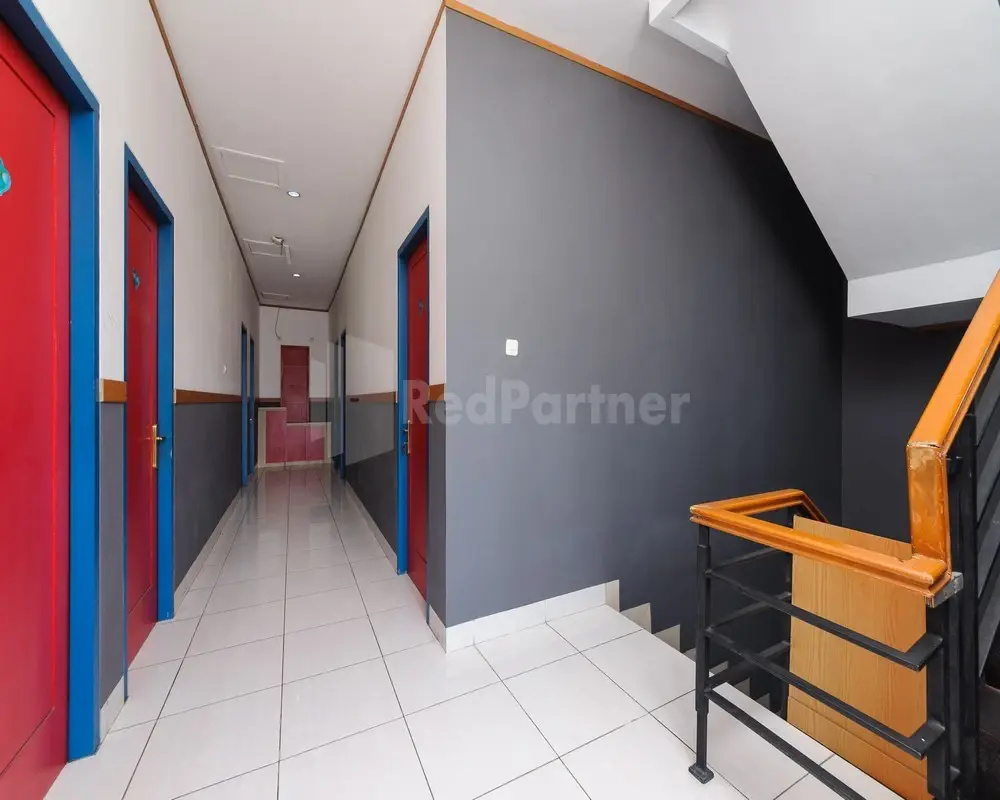 Photo - RedDoorz near Sarinah Mall