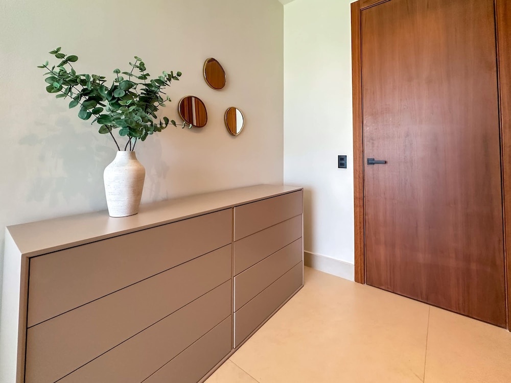 Marina Garden 2 Bedroom Apartment With Picuzzi