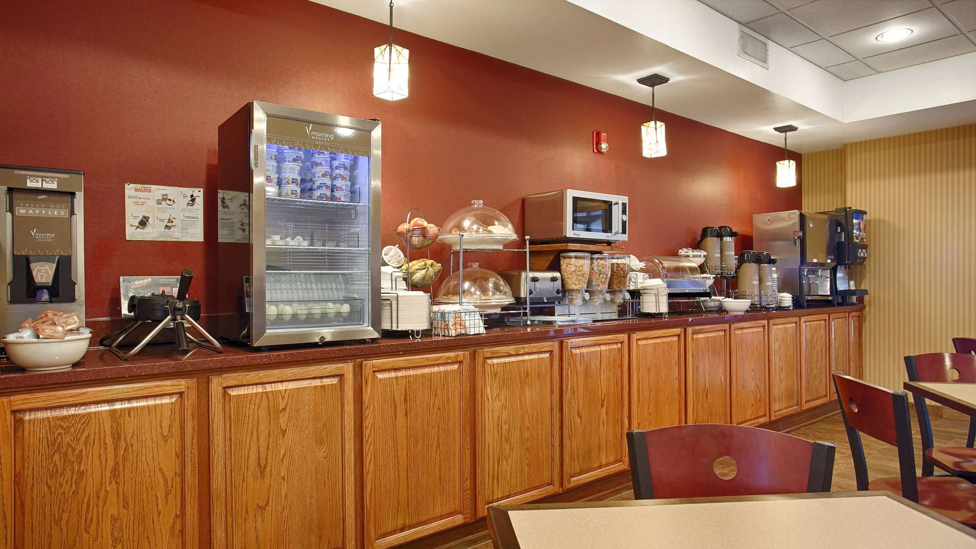 Photo - Best Western Plus Woodland Hills Hotel & Suites