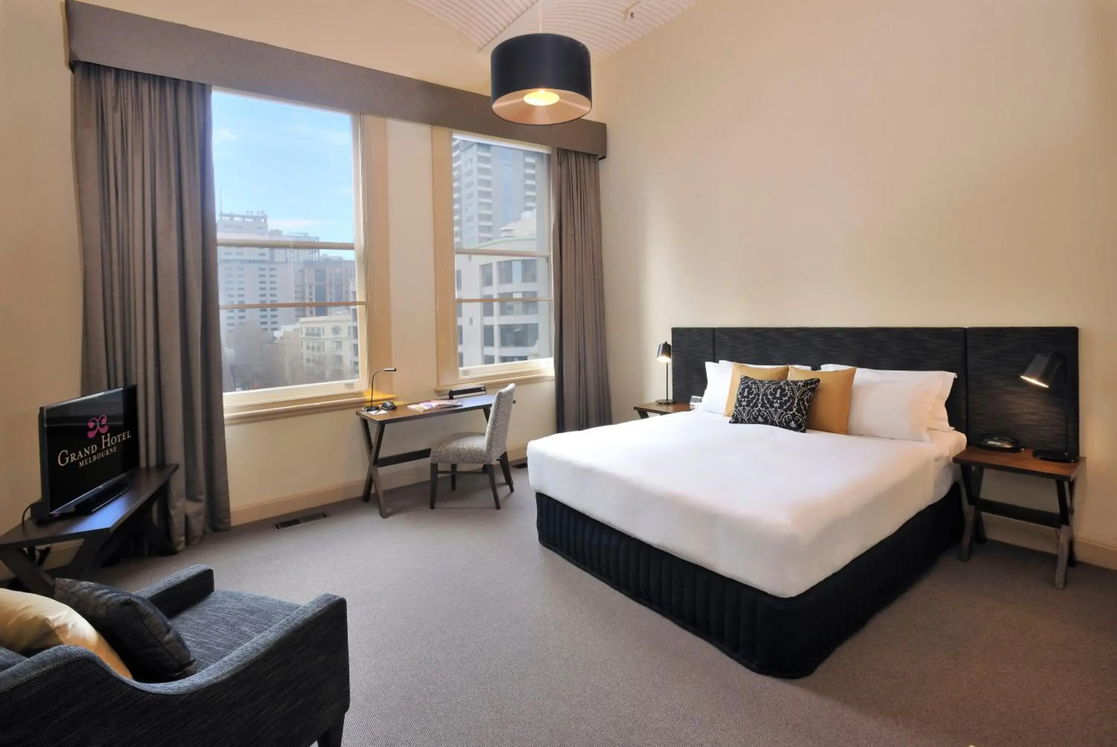 Photo - Grand Hotel Melbourne