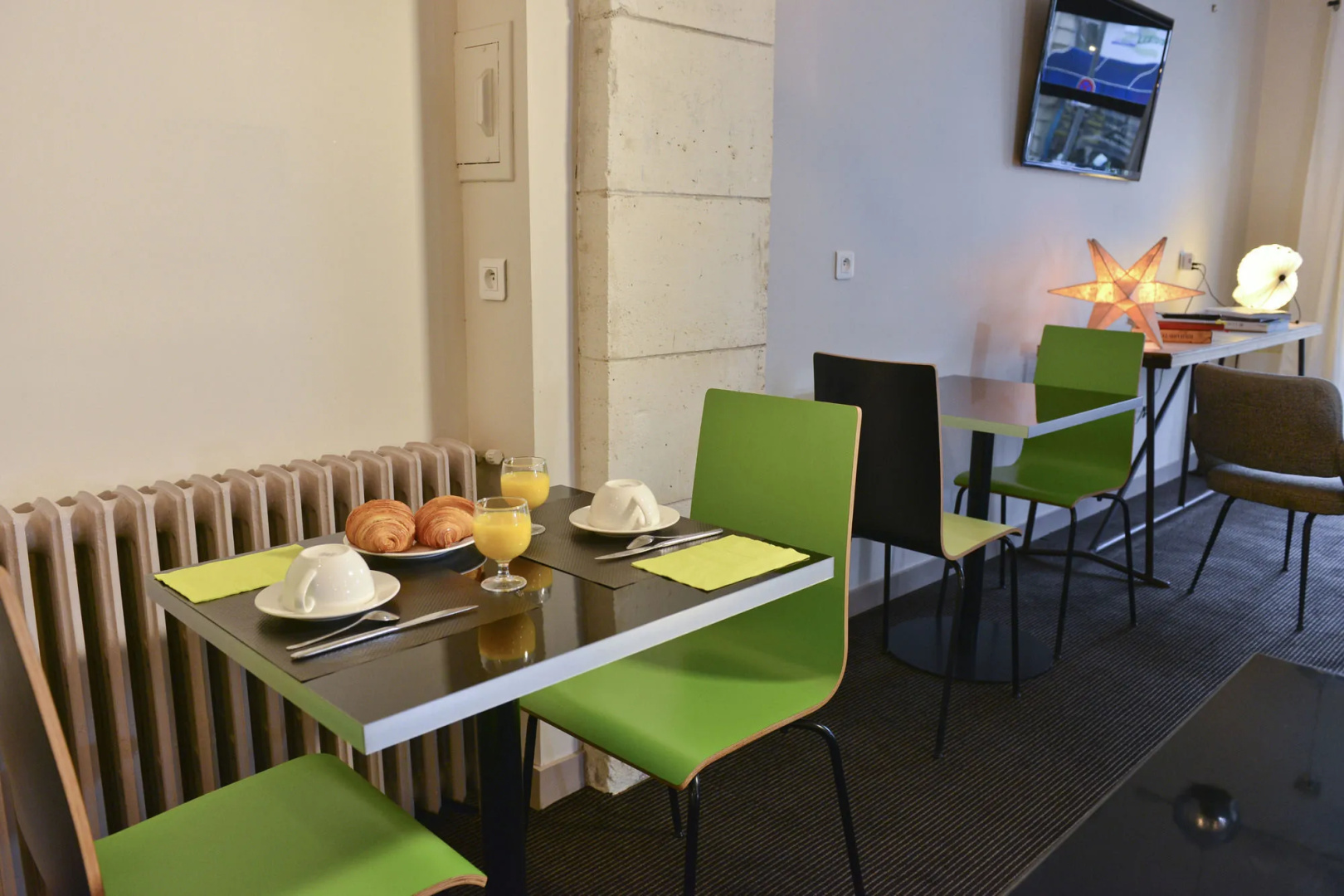 Photo - Accostage Hotel