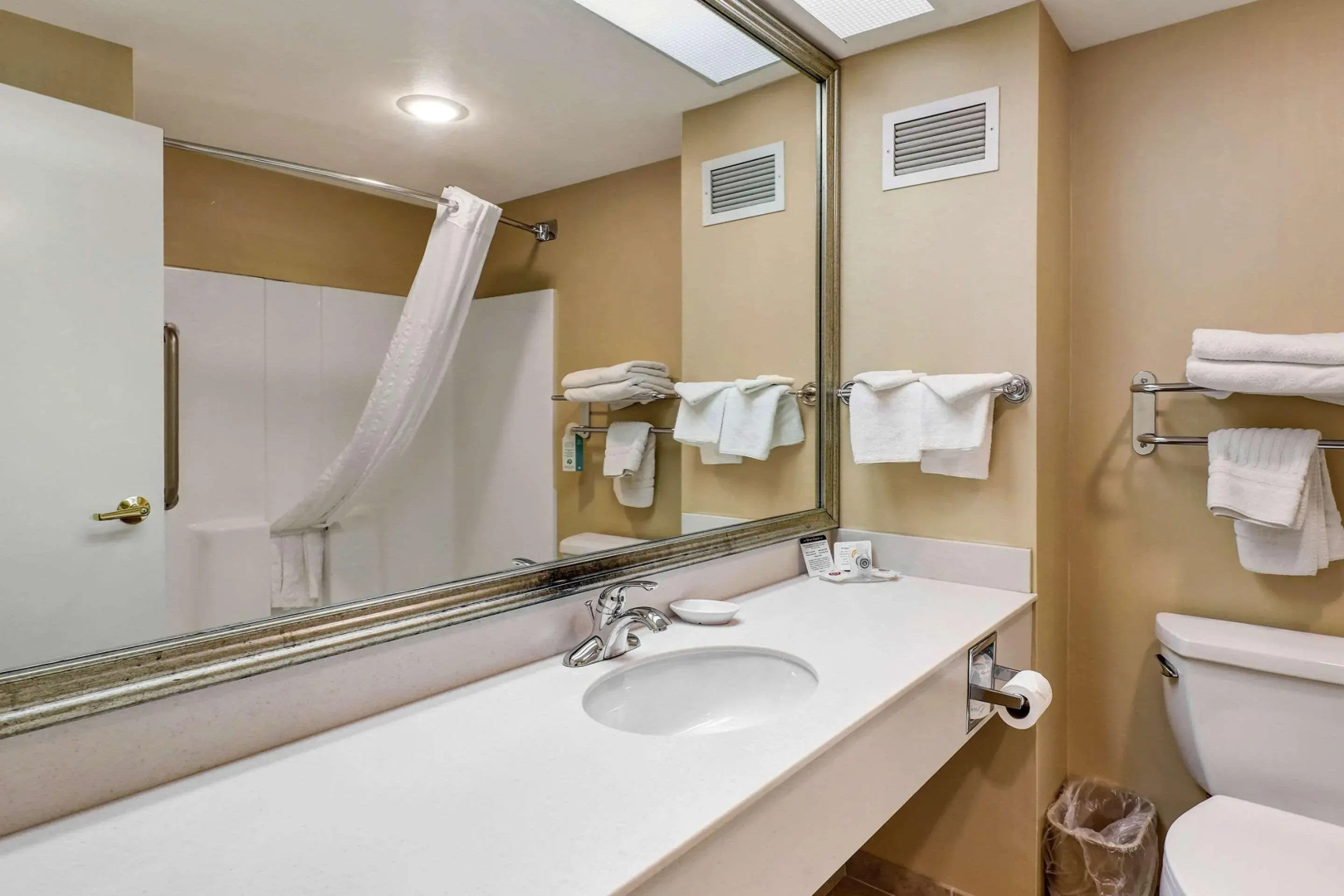 Photo - Comfort Inn Bellingham