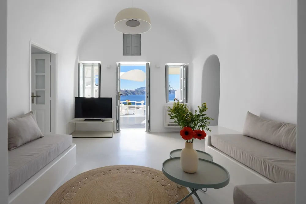 Photo - Lathouri Cave Villa