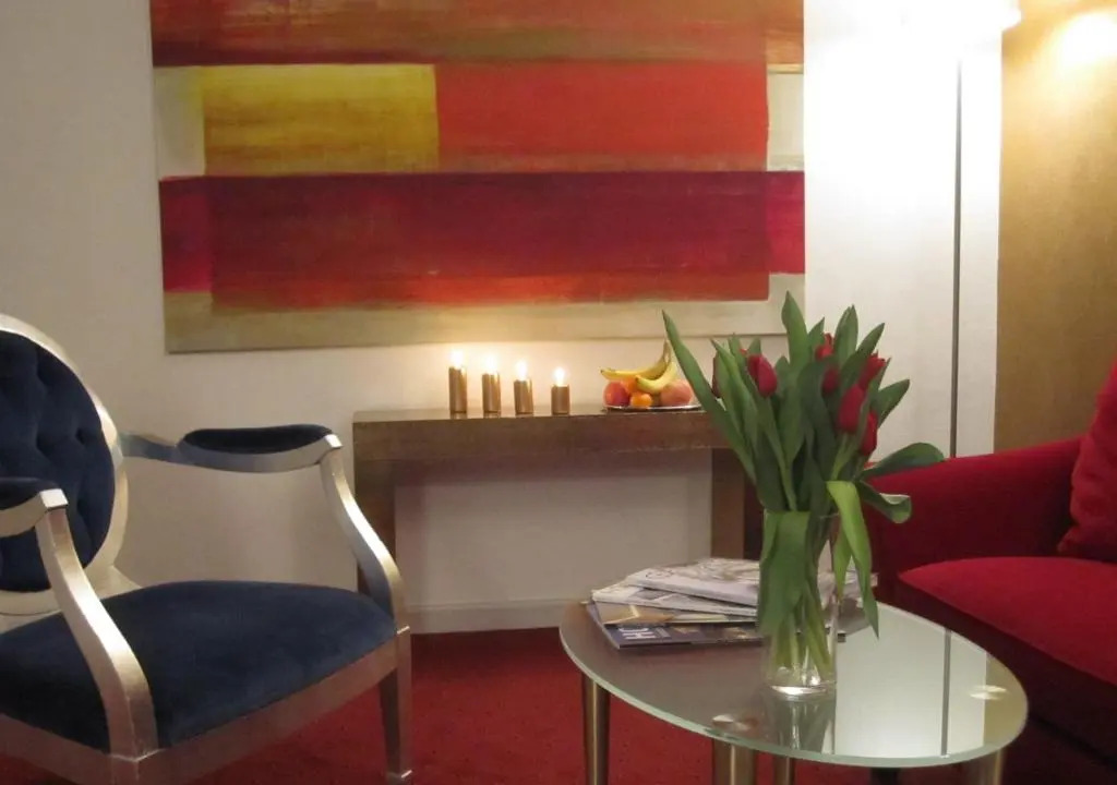 Photo - The New Midi