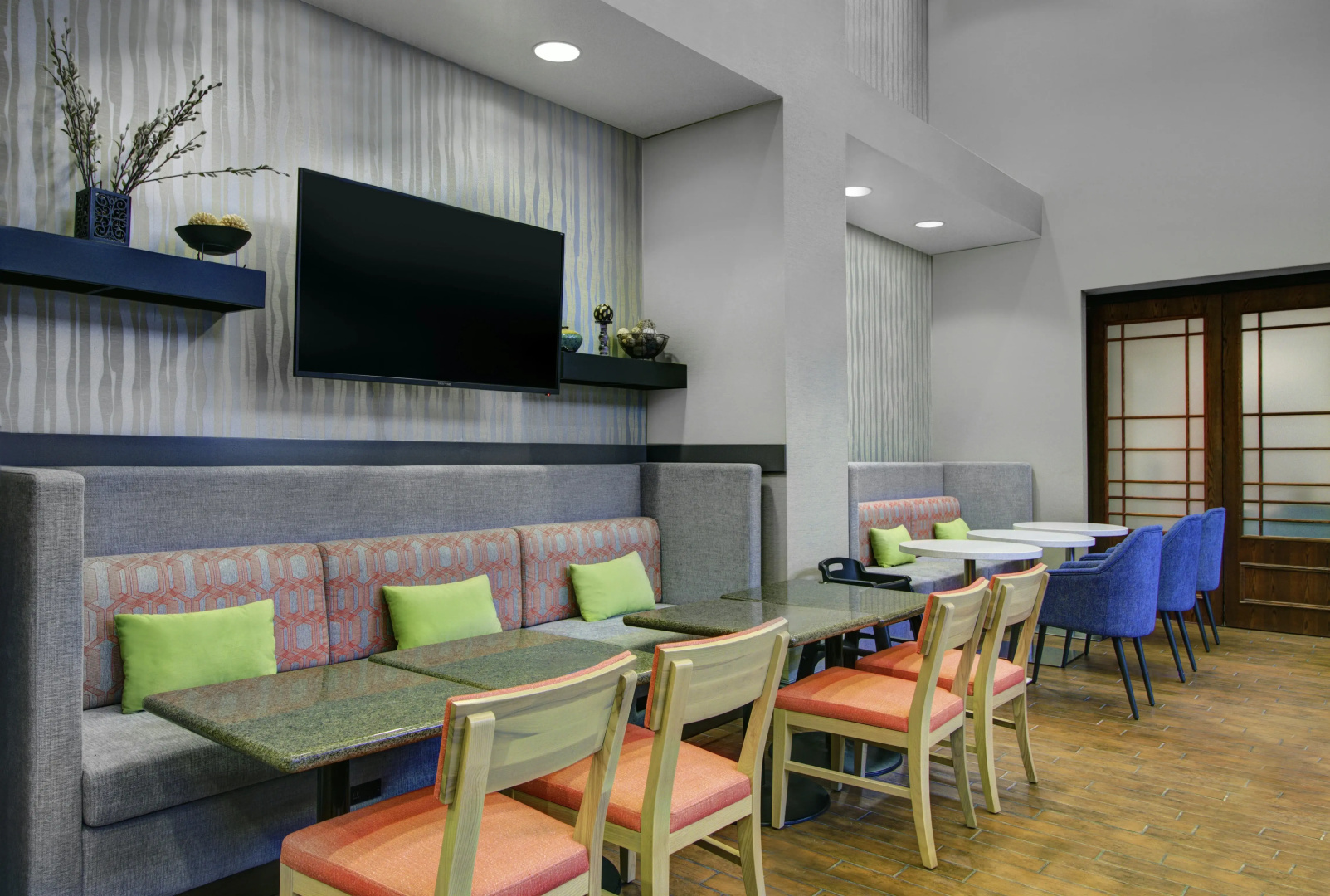 Photo - Hampton Inn & Suites Syracuse Dewitt