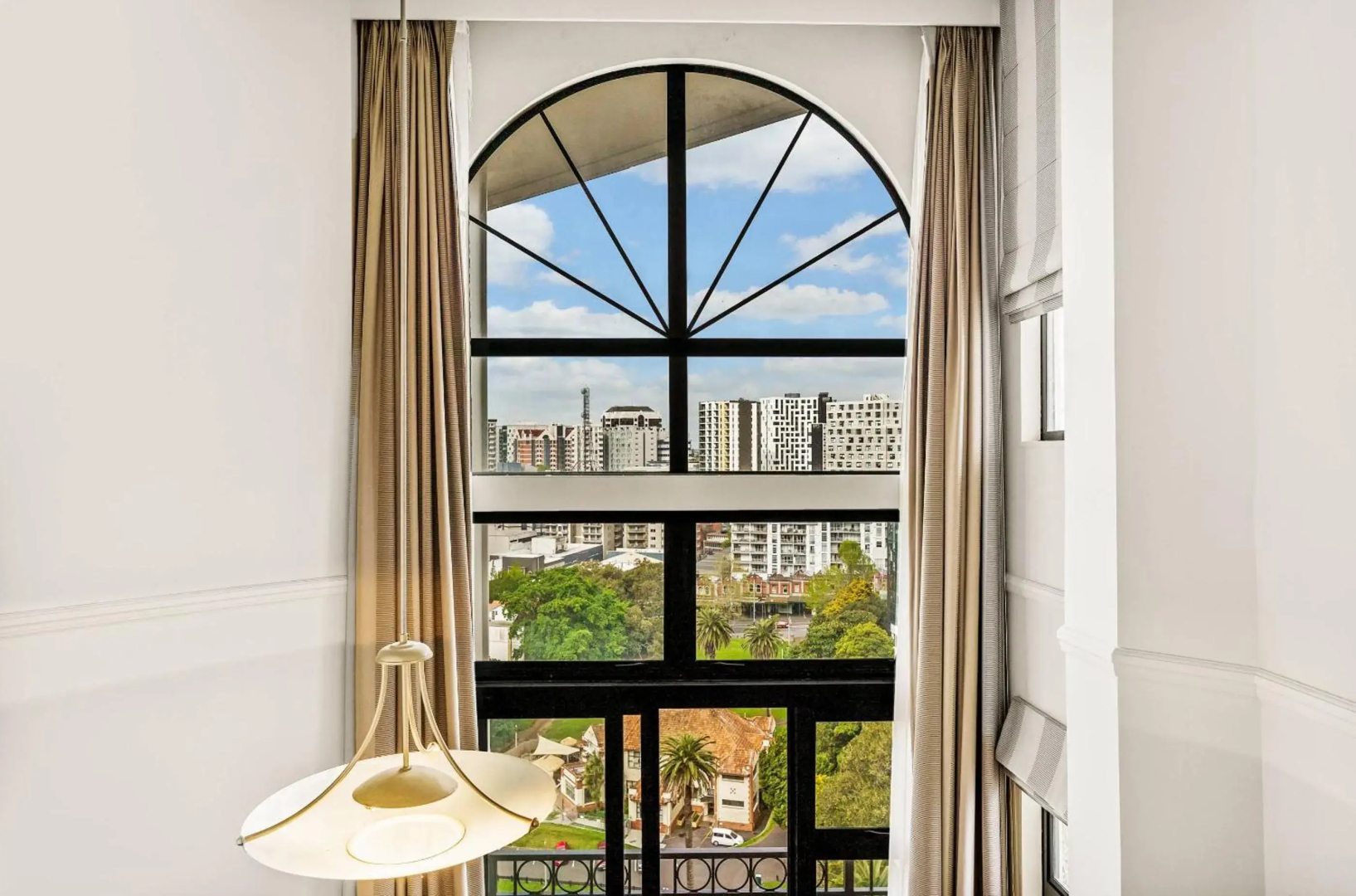 Photo - Parkside Hotel & Apartments