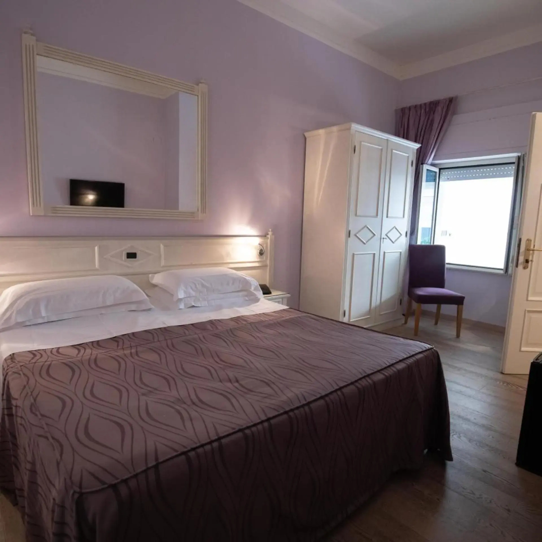 Photo - Hotel London