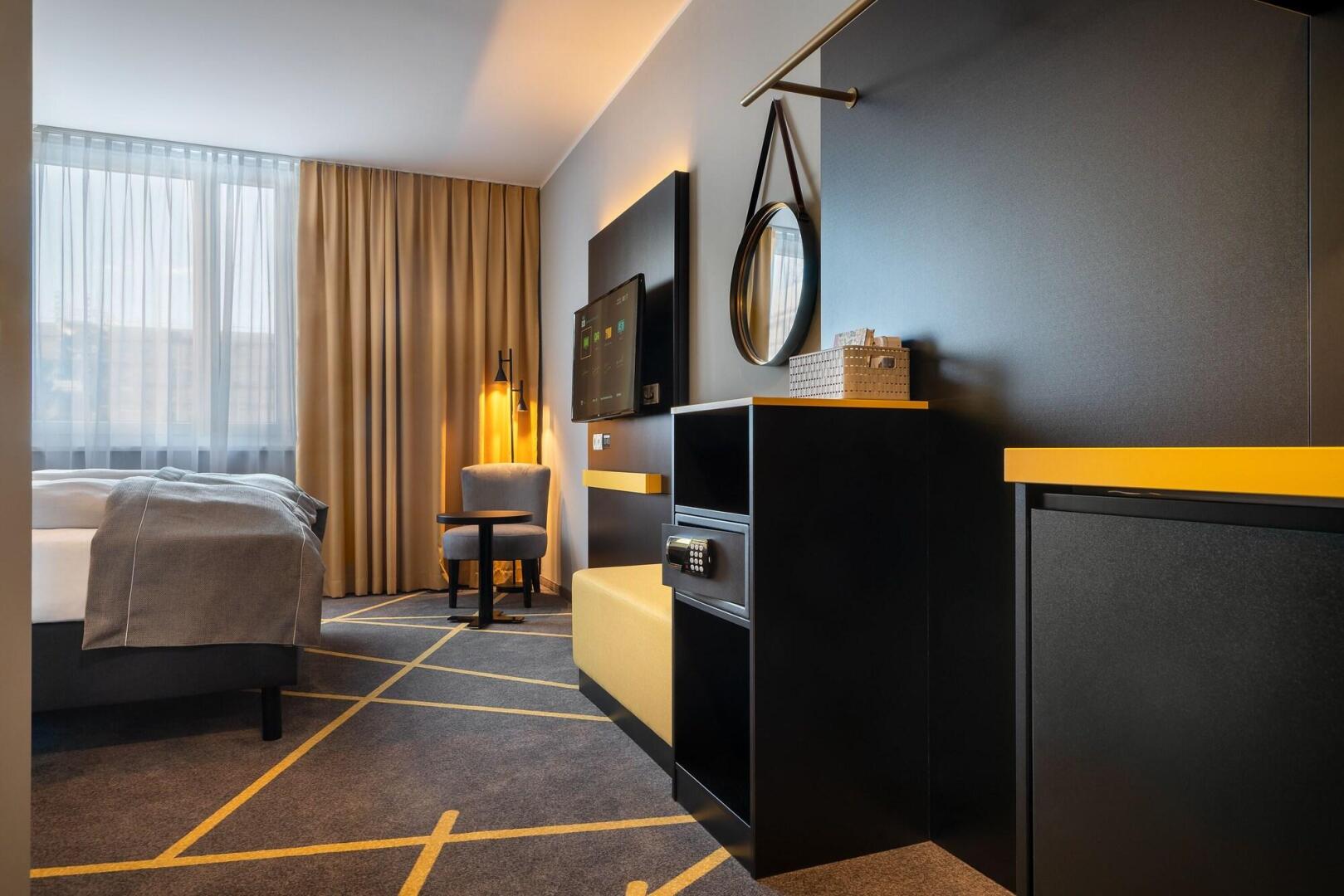 Photo - Holiday Inn - the niu, Fury Aschheim Messe by IHG