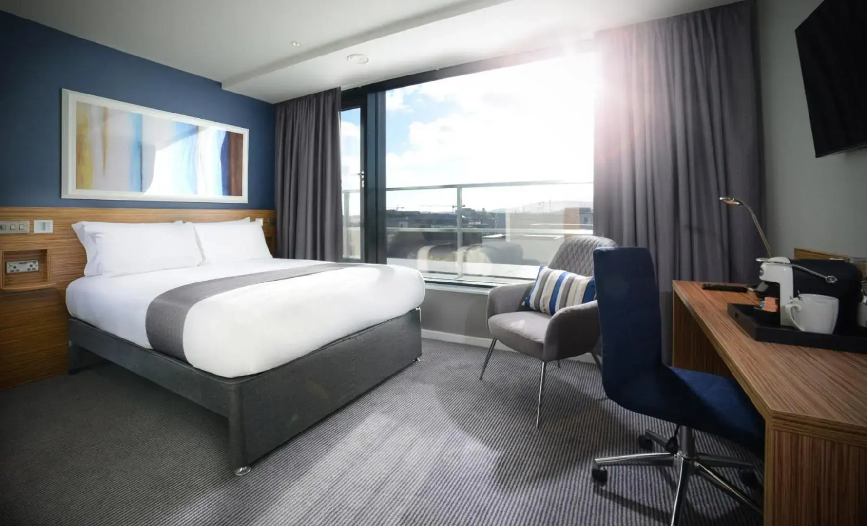 Photo - Travelodge PLUS Dublin City Centre
