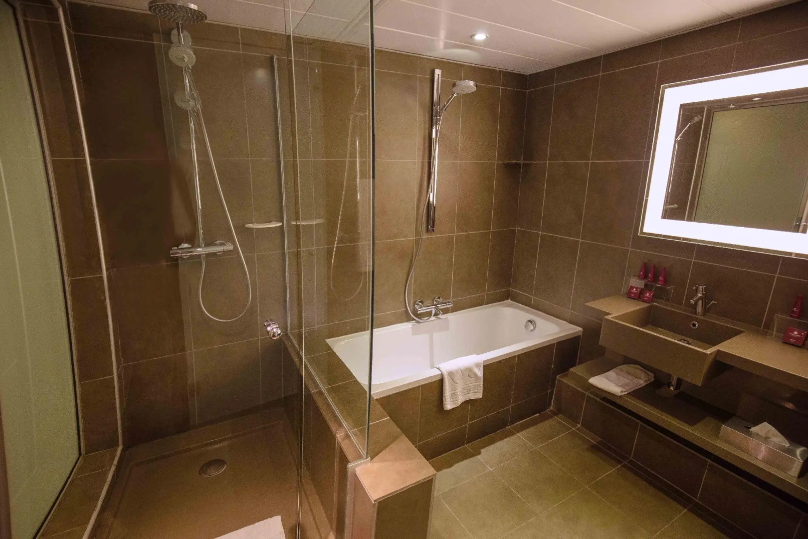 Photo - Accra City Hotel