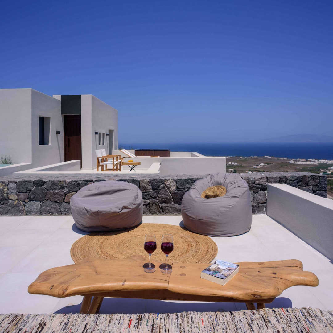 Photo - Ryolithos Suites