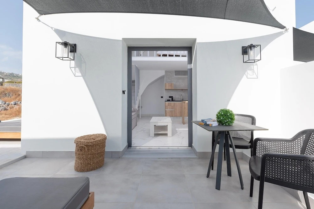 Photo - Karat Suites