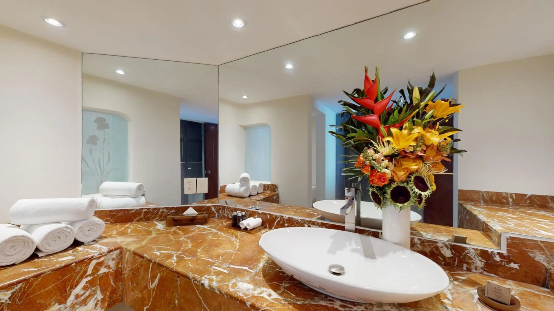 Photo - Grand Park Royal Puerto Vallarta - All Inclusive