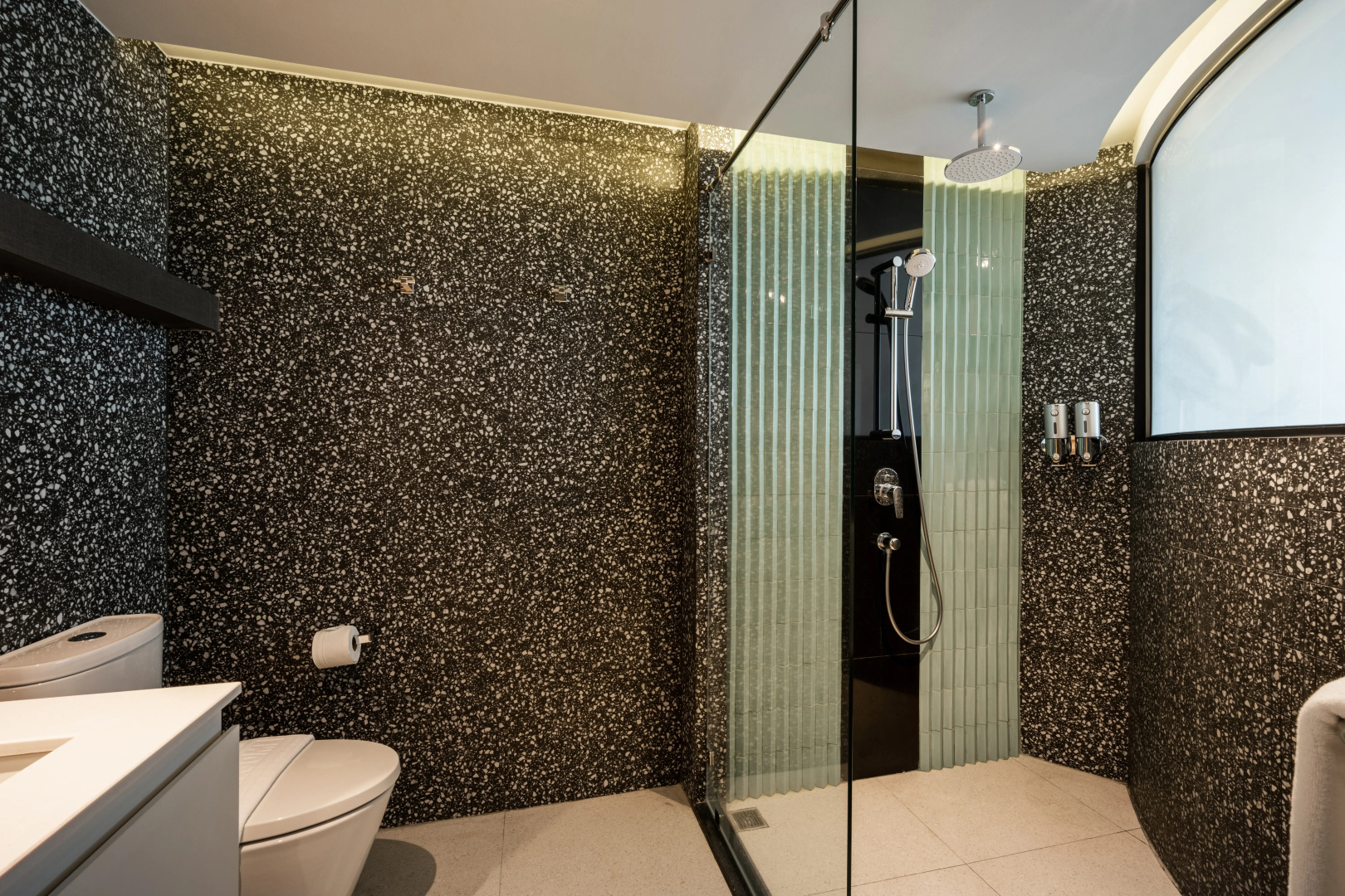 Photo - Seekers Finders Rama IV Hotel, SureStay Collection by BW