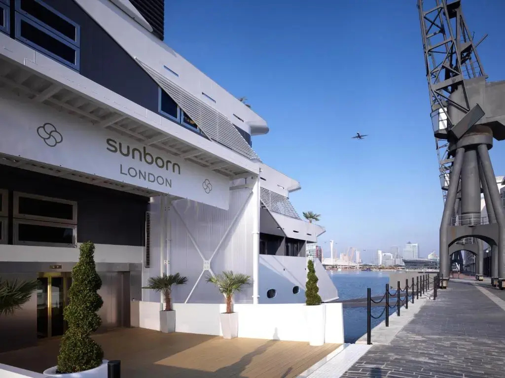 Foto - Sunborn London