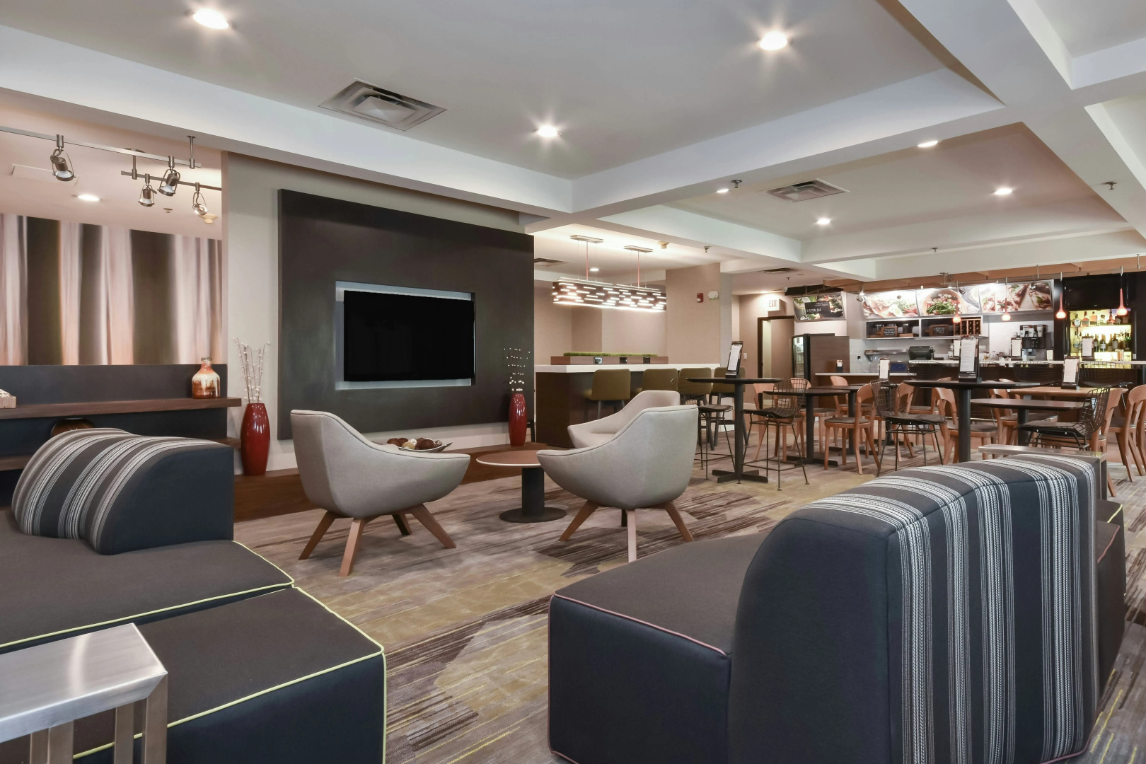 Foto - Courtyard by Marriott Charlotte Lake Norman