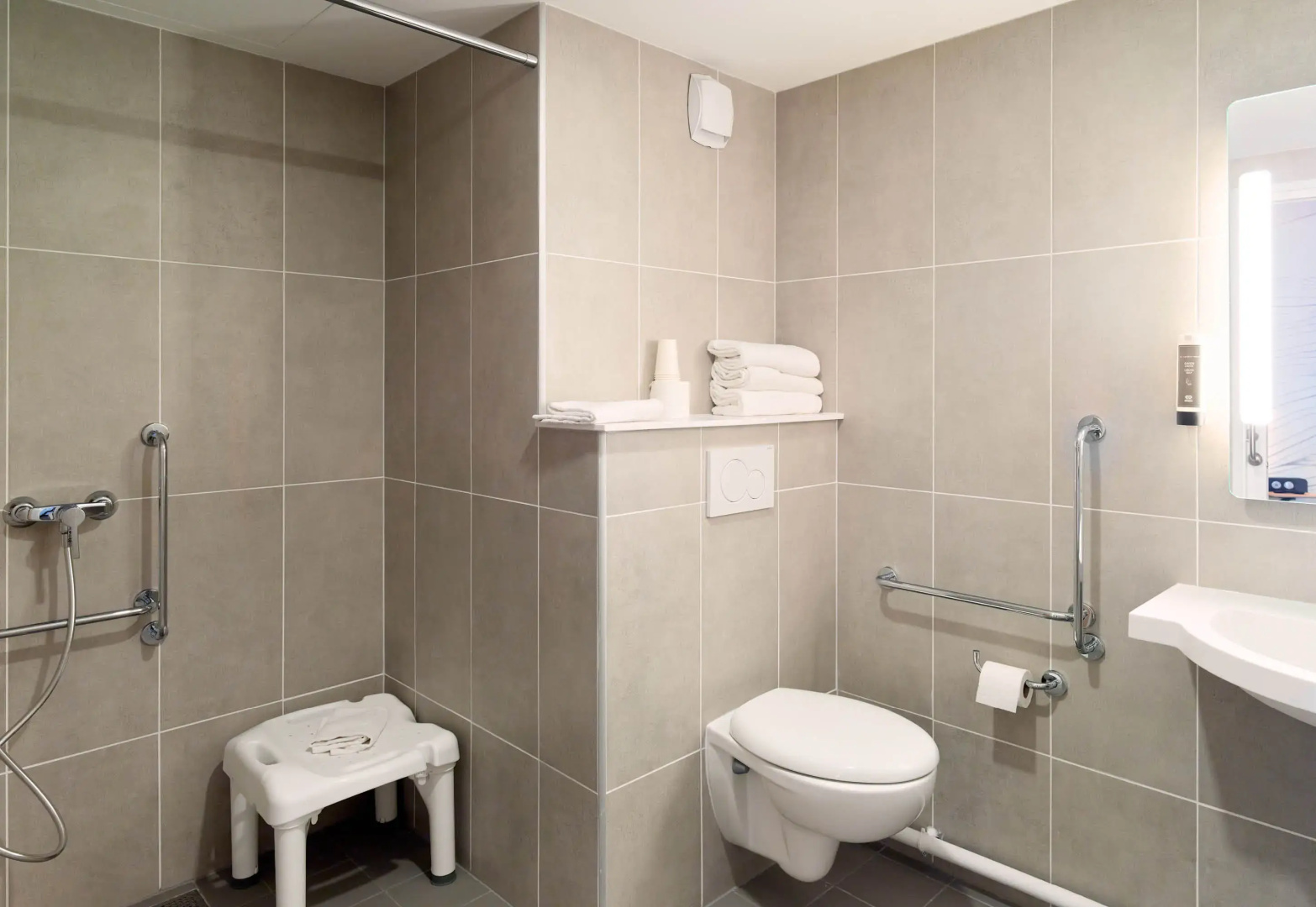 Foto - B&B Hotel Paris Clichy-Sous-Bois