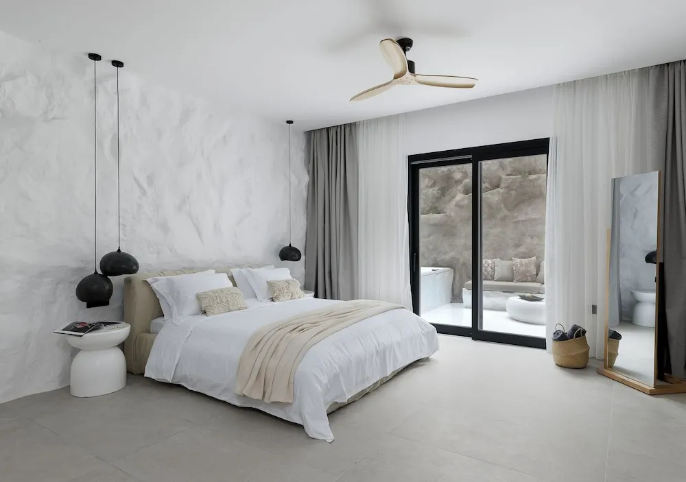 Photo - WhiteArt Suites