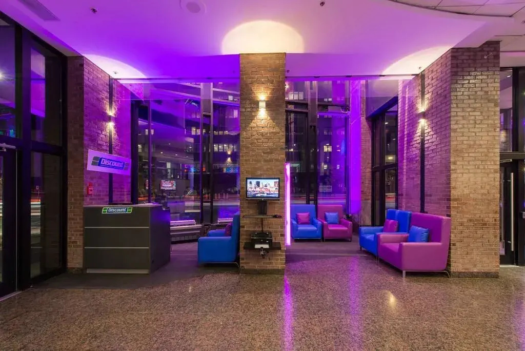 Photo - Travelodge by Wyndham Montreal Centre