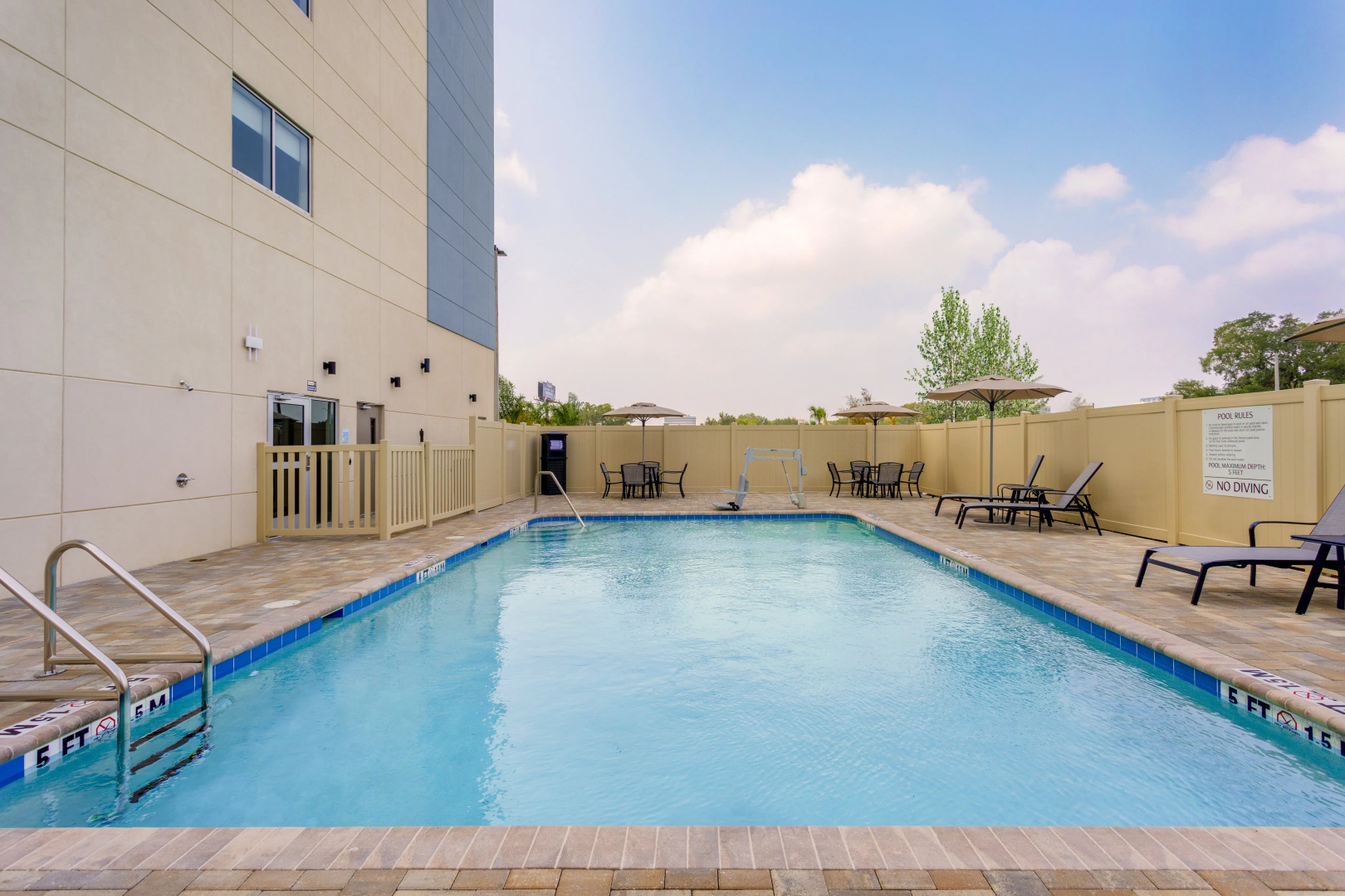 Foto - Holiday Inn Express & Suites Tampa Stadium – Airport Area by IHG