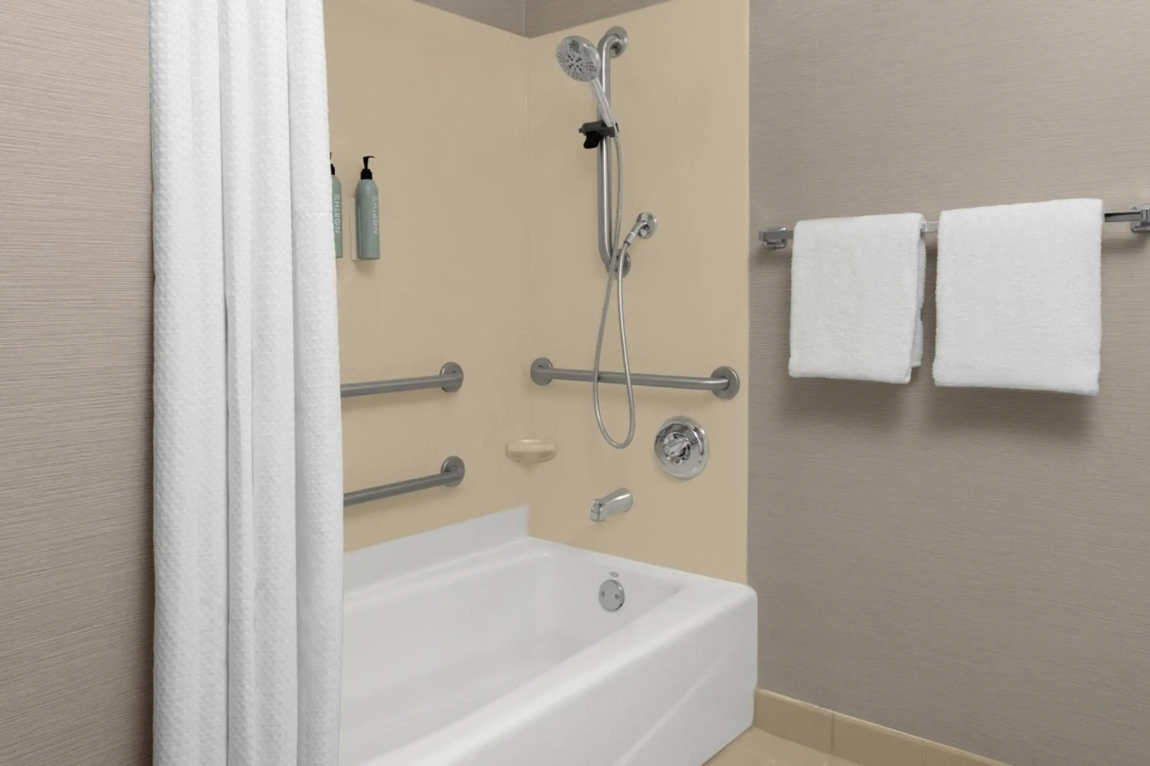 Photo - Courtyard by Marriott San Diego Central