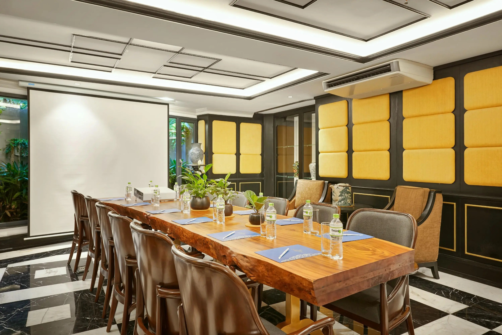 Photo - The Oriental Jade Hotel