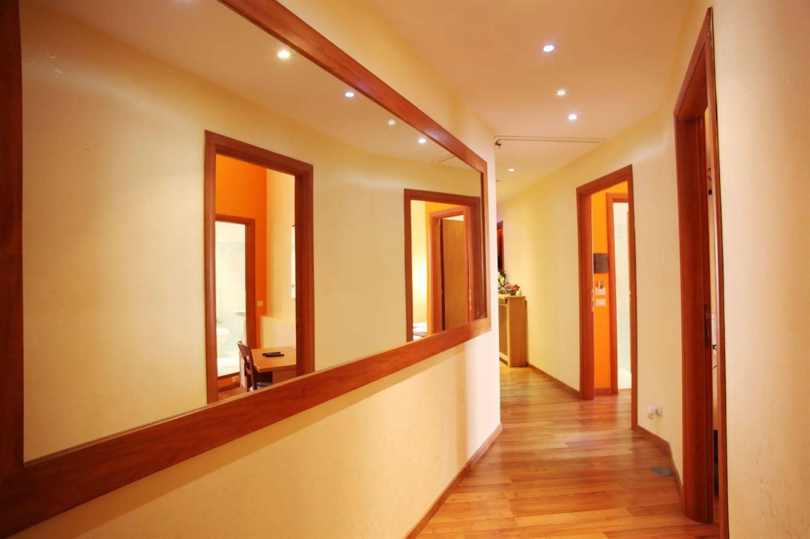 Photo - Domus Domas & Boutique - Golden Keys Collection