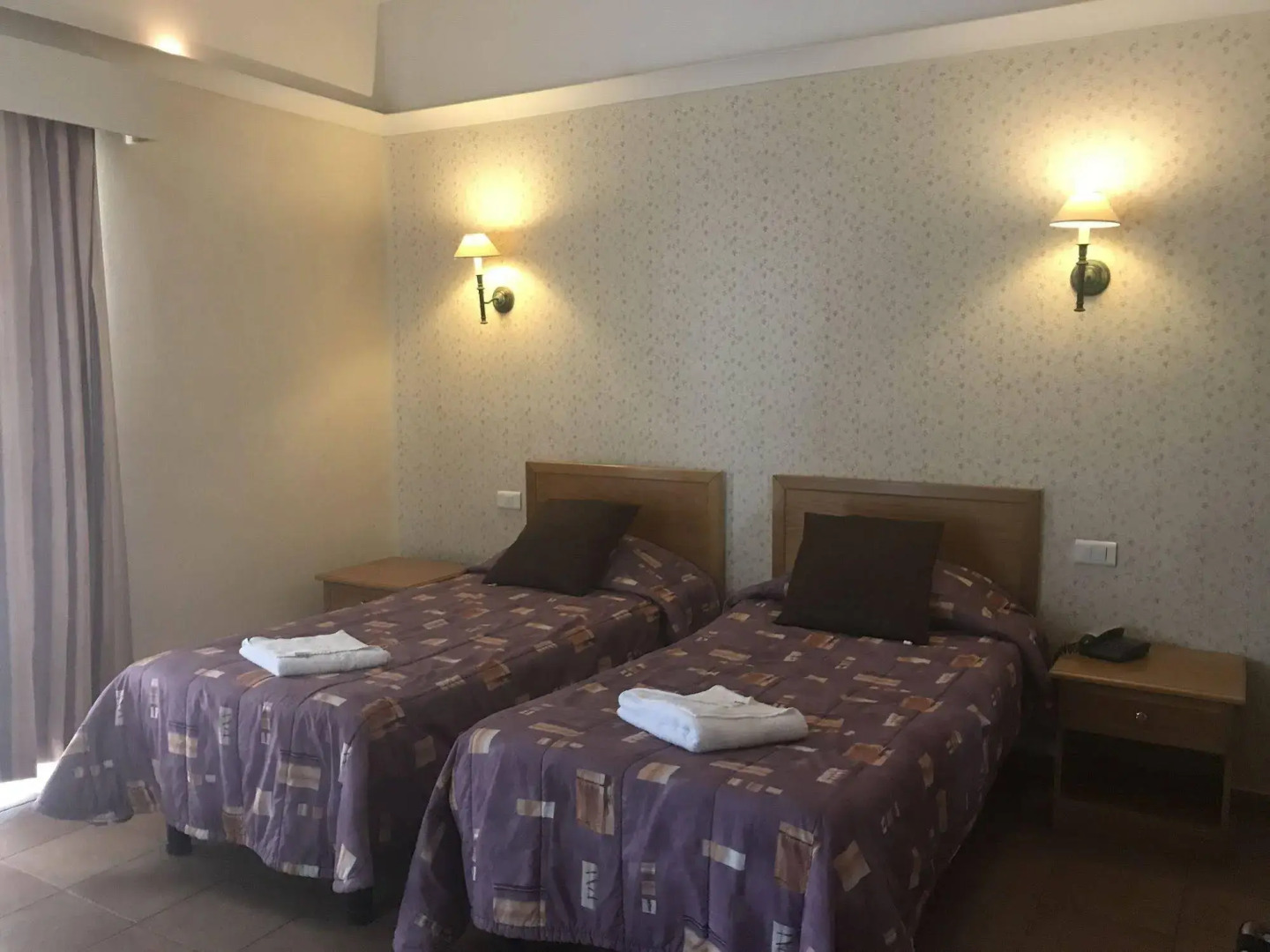 Photo - Windsor Hotel