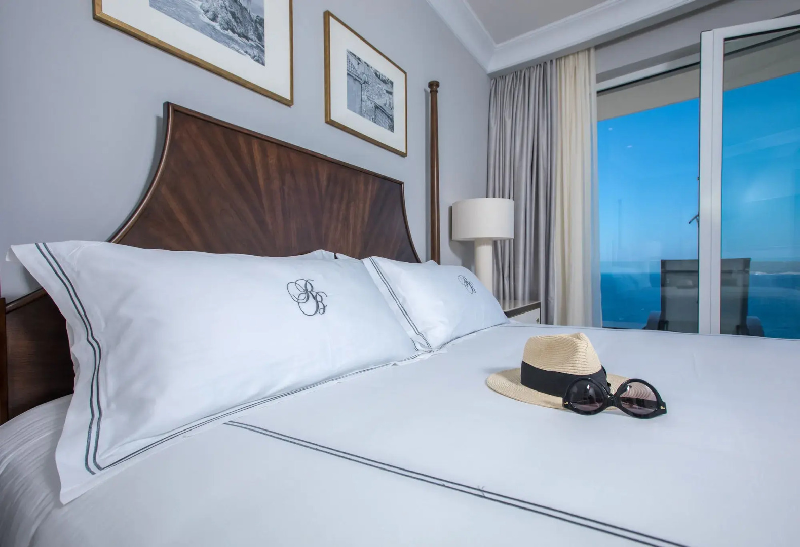 Photo - Royal Blue Hotel