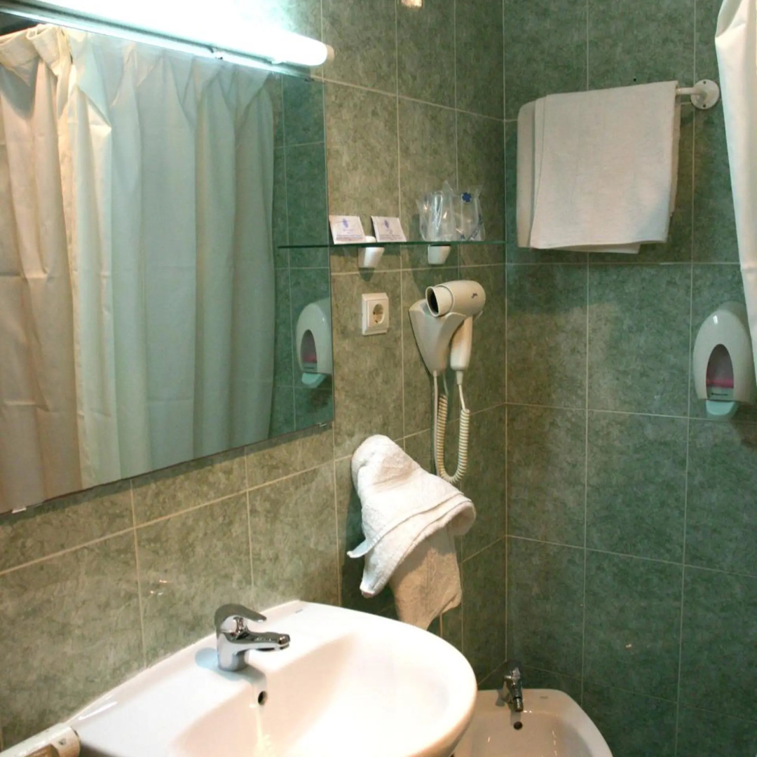Photo - Hotel Cervantes