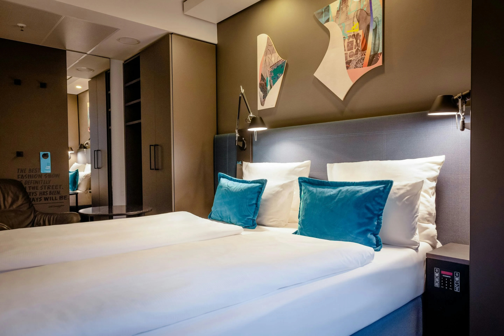 Photo - Motel One Berlin-Alexanderplatz