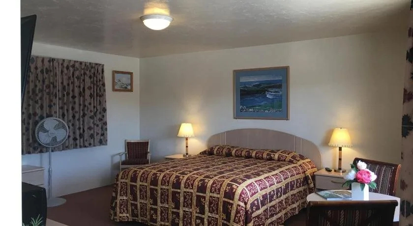 Photo - Old Marina Inn