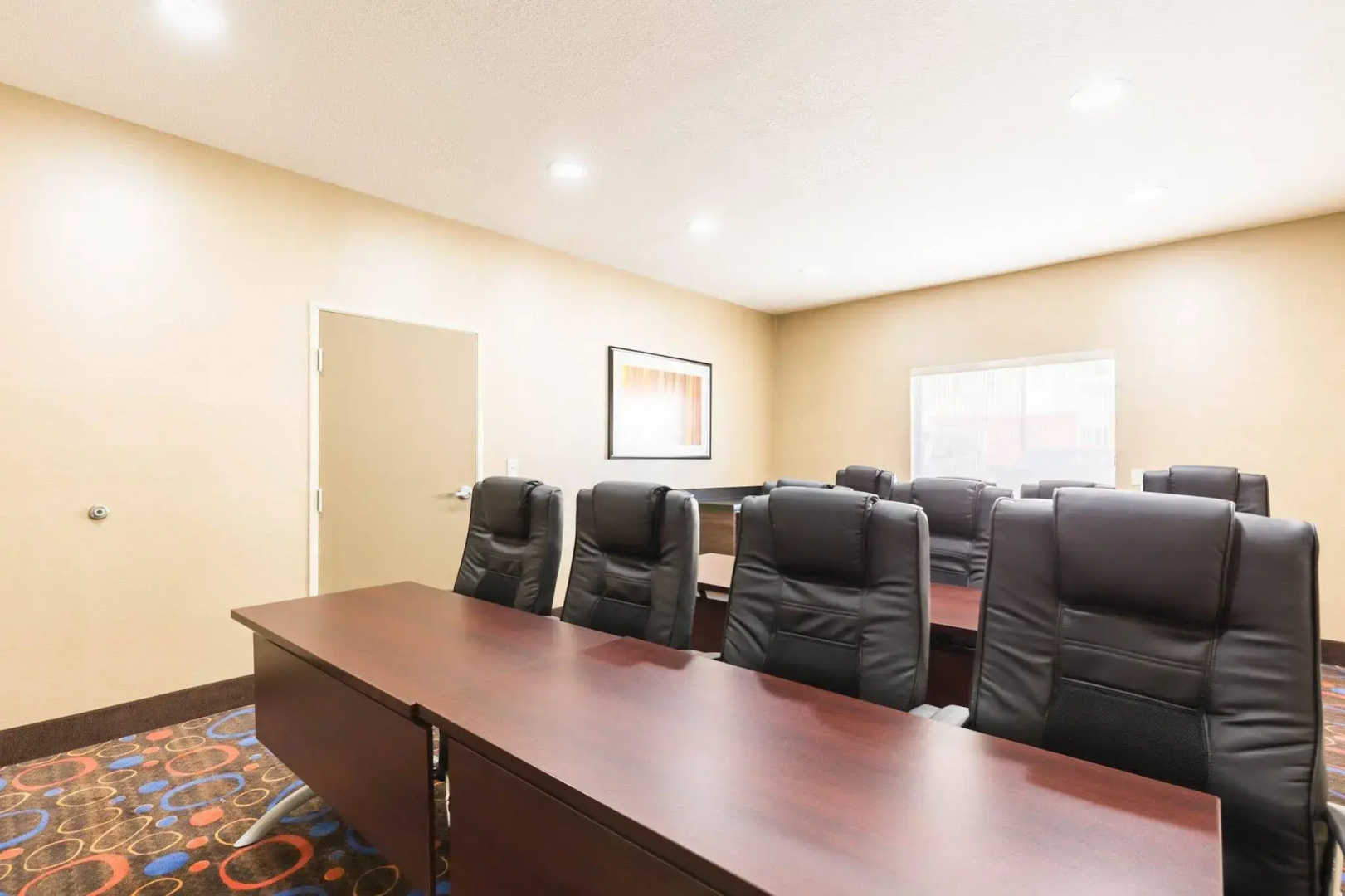 Foto - Econo Lodge Inn & Suites East