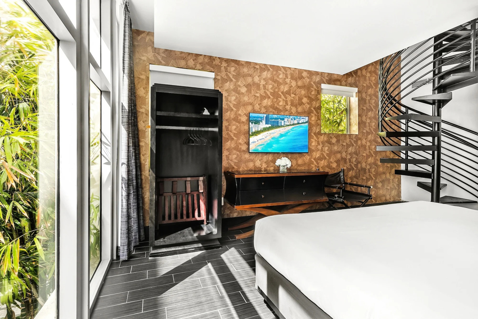 Photo - The Fairwind Hotel