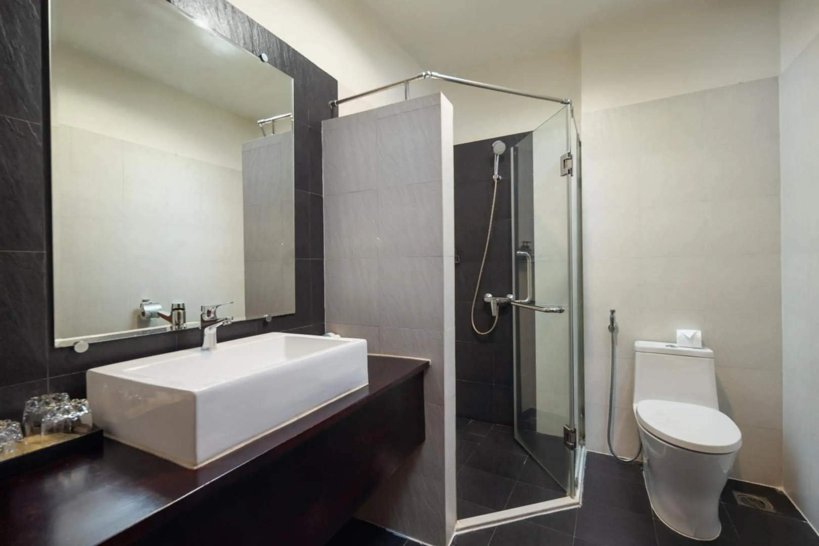 Photo - Skyline Boutique Hotel