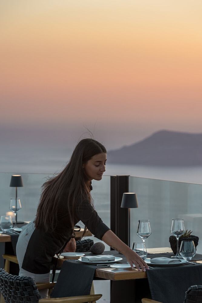 Photo - Akra Suites & Spa