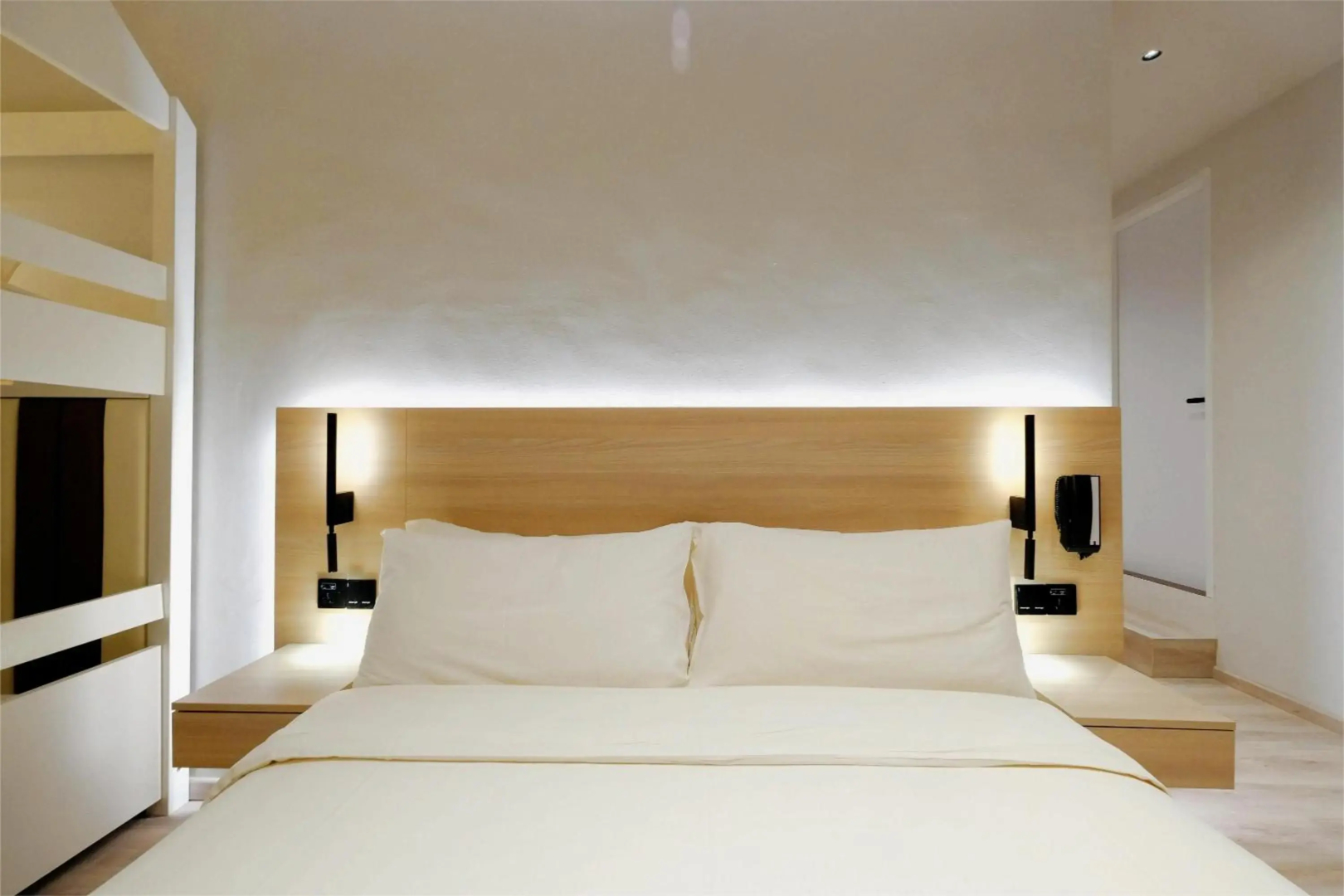 Foto - Rest Bugis Hotel